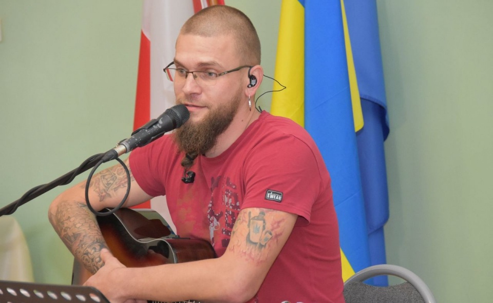 Swiatosław Bojko podczas koncery w Ośrodku Kultury Ukraińskiej. (fot. ukraincy.org)