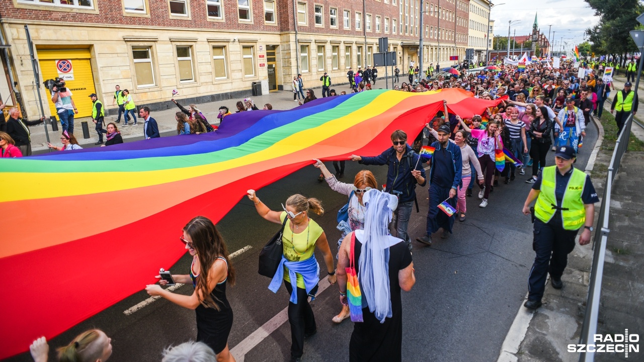 Trzaskowski unika stanowczych odpowiedzi w kwestii LGBT