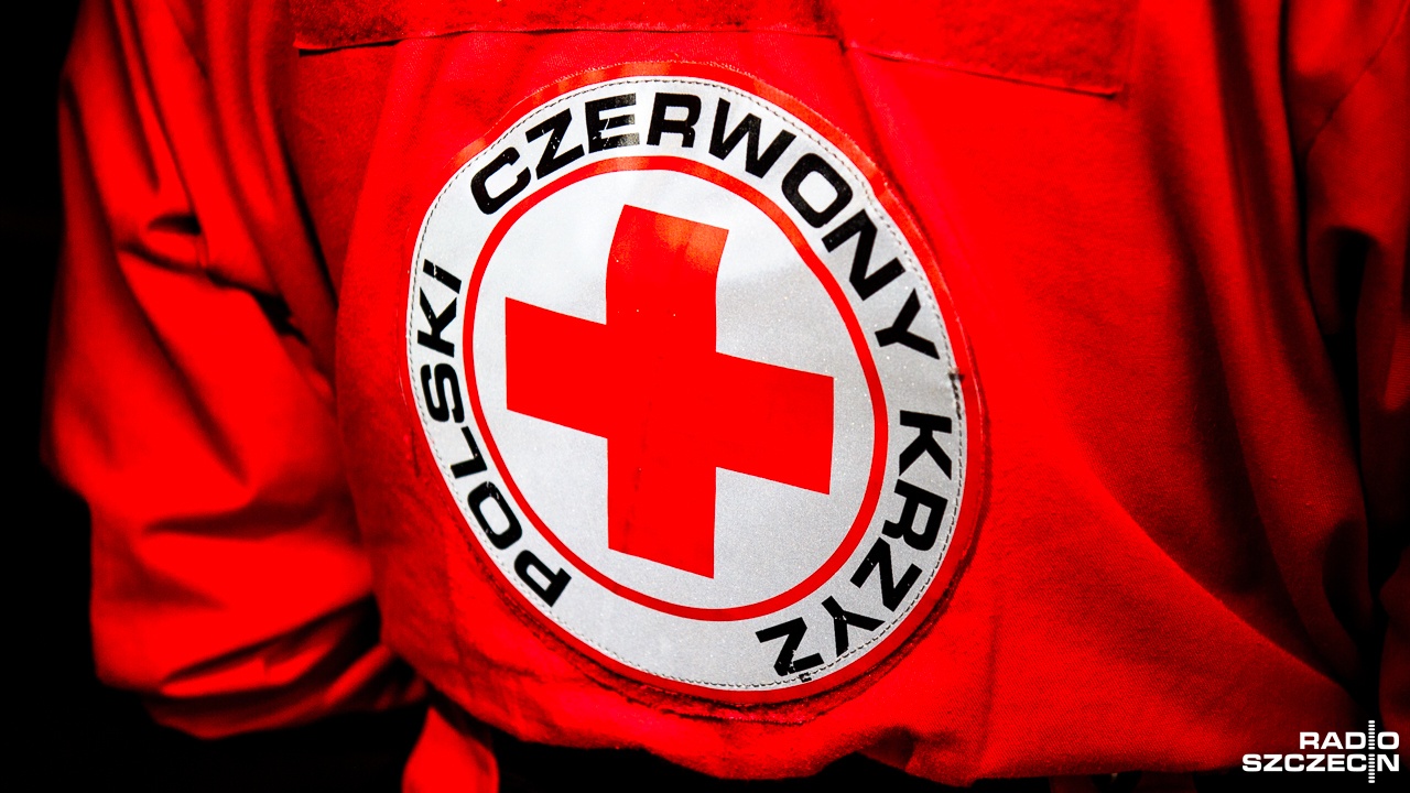 Paczki świąteczne dla osób samotnych, ubogich i bezdomnych przygotował szczeciński oddział Polskiego Czerwonego Krzyża.