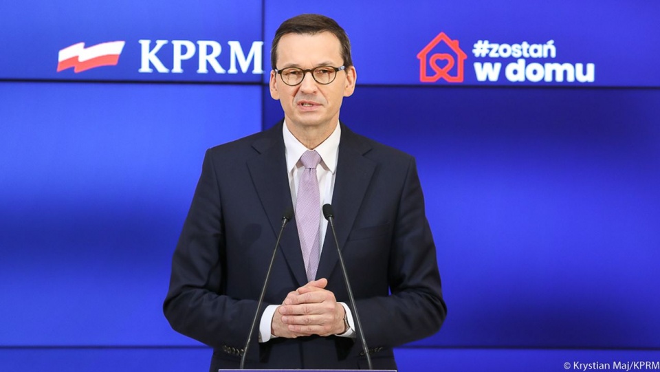 Premier Mateusz Morawiecki poinformował, że egzaminy ósmoklasistów oraz matury odbędą się nie wcześniej niż w czerwcu. Fot. twitter.com/PremierRP/Krystian Maj/KPRP