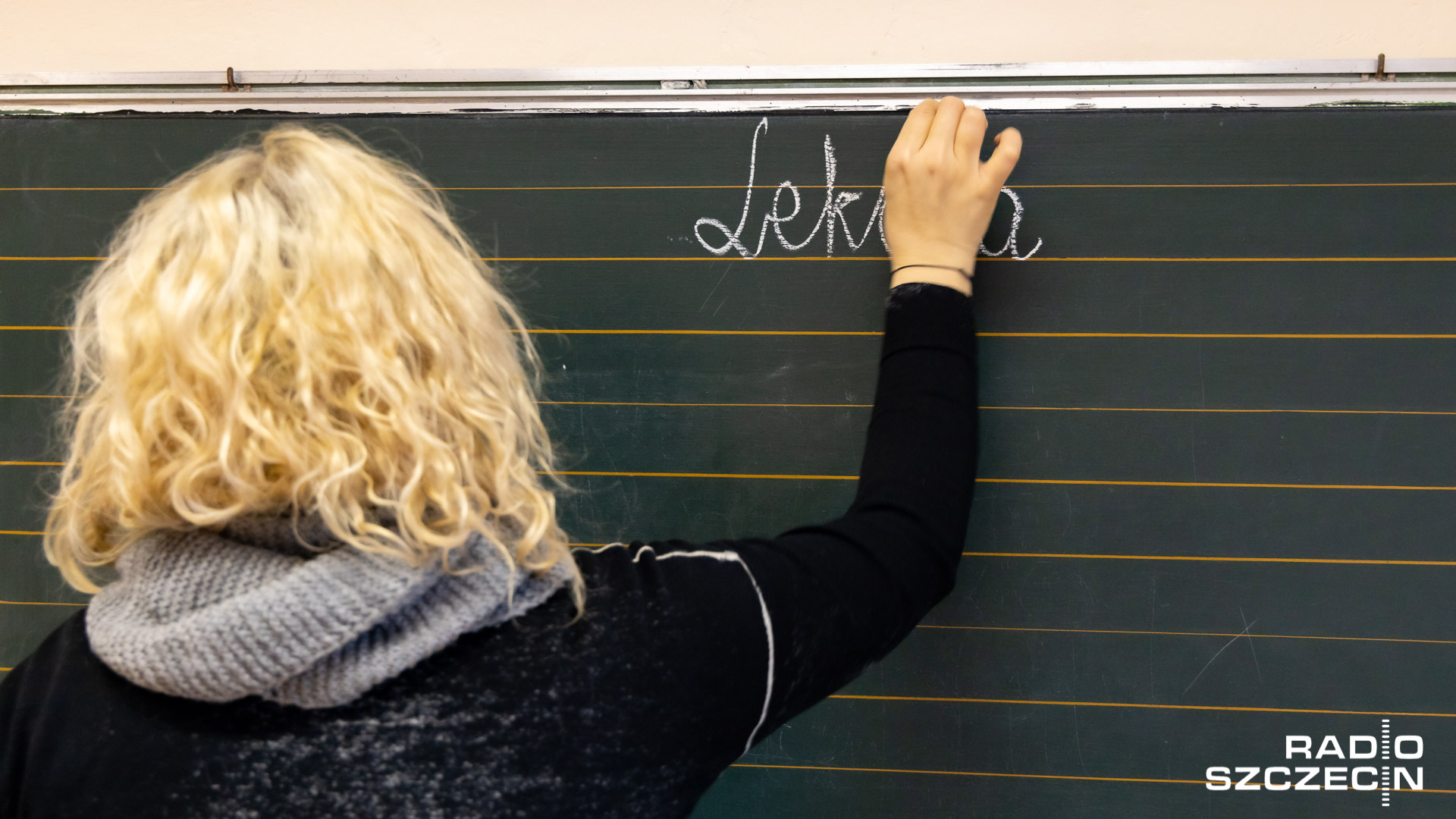 Związek Nauczycielstwa Polskiego zaapelował do minister edukacji o nienakładanie kolejnych obowiązków na nauczycieli.
