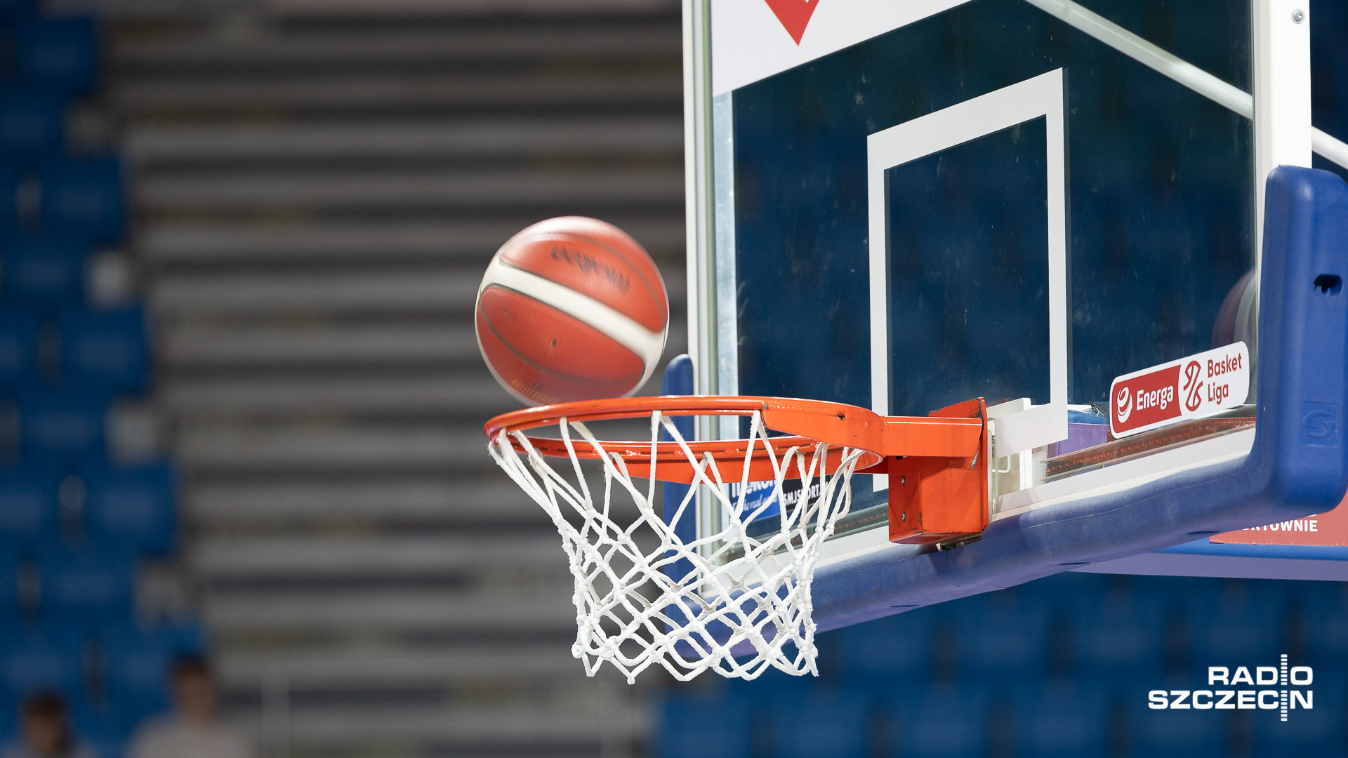 Z mieszanym szczęściem zachodniopomorscy koszykarze w 30. kolejce sezonu zasadniczego Orlen Basket Ligi, jednak obaj nasi reprezentanci zagrają o medale w fazie play-off.