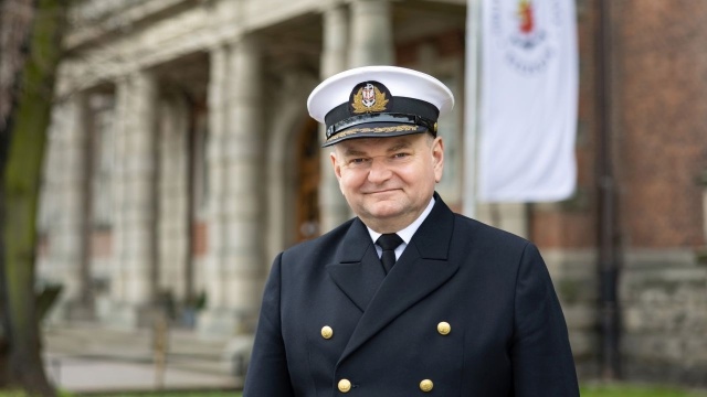 Dr hab. inż. kpt. ż.w. Wojciech Ślączka ponownie został wybrany rektorem Politechniki Morskiej w Szczecinie. Kadencję będzie sprawował do 2028 roku.