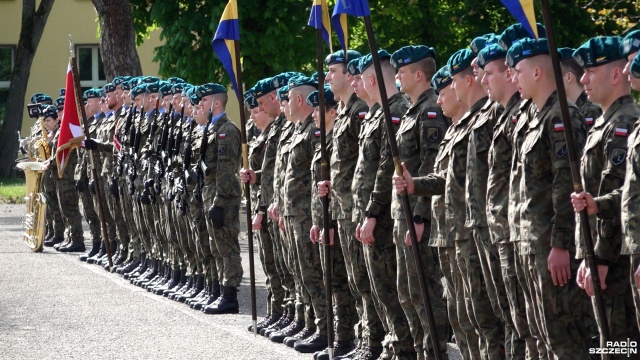 Batalion szczecińskiej dwunastki ma nowego dowódcę - to podpułkownik Robert Sałagan. Obowiązki szefa 1. Batalionu Piechoty Zmotoryzowanej Legionów 12 Brygady Zmechanizowanej przejął z rąk podpułkownika Macieja Szpaka.