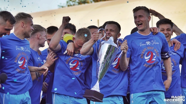 Piłkarze Świtu Szczecin awansowali do 2 ligi. Duma Północy pokonała Stolem Gniewino 2:0 w grupie drugiej 3 ligi i zapewniła już sobie awans do wyższej klasy rozgrywkowej.