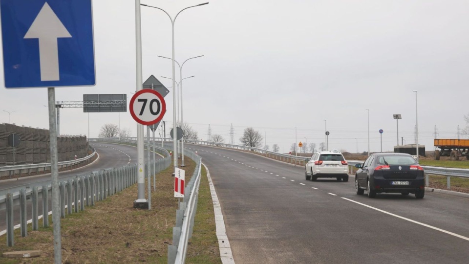 Wyczekiwana droga łącząca Kołobrzeg z drogą S6 na ostatniej prostej. Fot. Przemysław Polanin [Radio Szczecin]