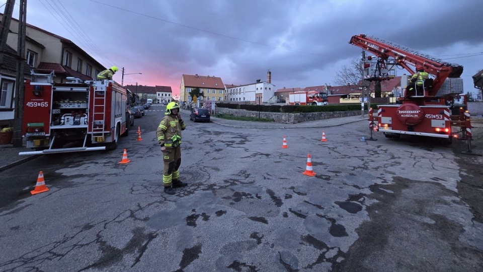 W akcji zabezpieczania uczestniczyli ochotnicy z Morynia i strażacy z Gryfina. źródło: https://www.facebook.com/ospmoryn