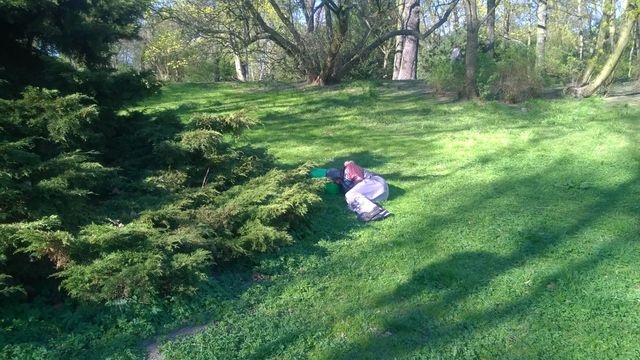 Wiosenny wypoczynek w Parku Żeromskiego - fot.S.Orlik 22.04.2015