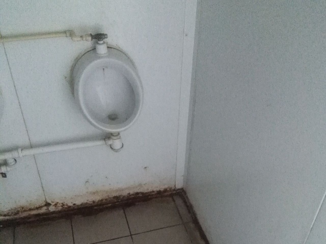 Toaleta na targowisku Kalinka 08.08.2016