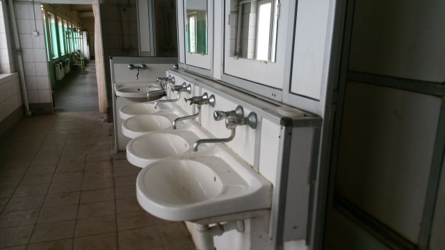 Łazienka w Gryfii po sprzątaniu - fot.Słuchacz 20.09.2017