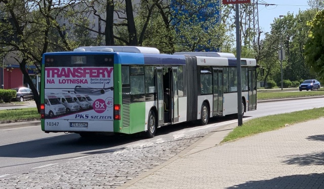 Autobus linii nr 81, fot. Słuchacz, pan Paweł 30.04.2019