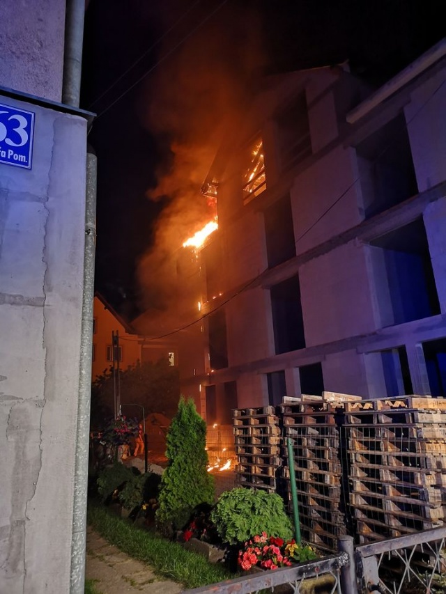 Pożar na budowie w Międzyzdrojach - fot.Słuchacz 16.07.2019