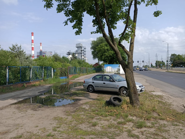 Kałuża na ścieżce rowerowej na ul.Gdańskiej - fot.Słuchacz 3.06.2025