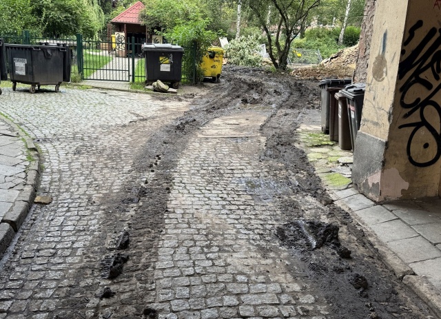 Rozbiórka kamienicy przy ul. Małopolskiej, fot. Słuchacz 30.07.2025