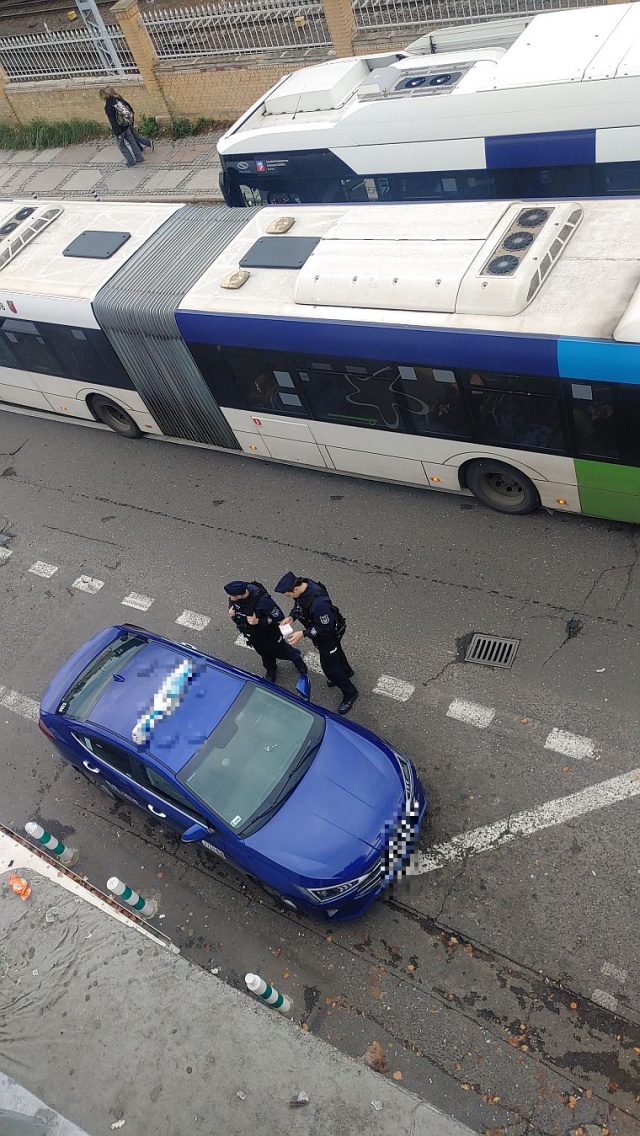 Mandat dla taksówkarza na Kiss nad Ride - fot.Słuchacz 15.10.2025