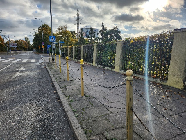 ul.Mickiewicza w stronę ul.Twardowskiego - fot.Słuchacz 4.11.2025