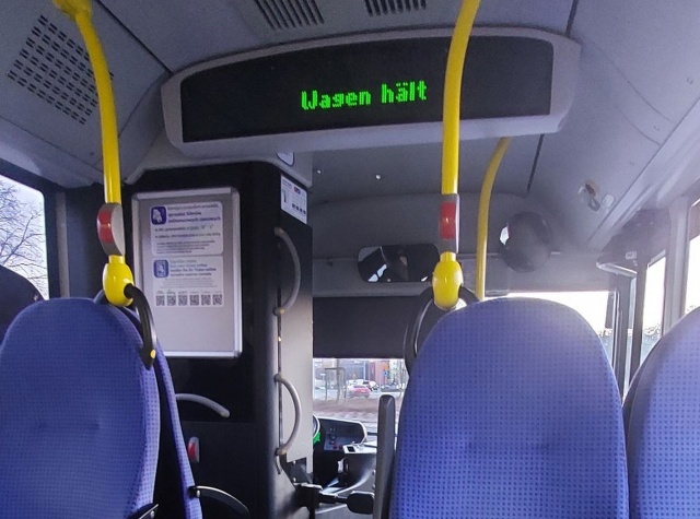 Napis w autobusie, fot. Słuchacz, pan Artur 22.01.2026
