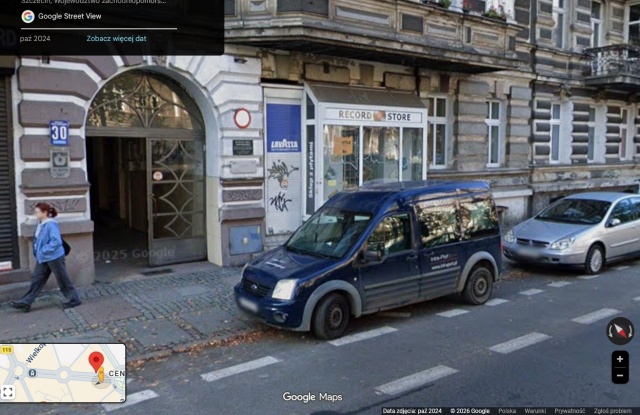 Parkowanie na ul. Piłsudskiego, źródło: google.com 26.03.2026