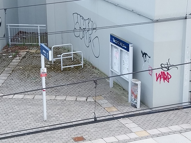 Zdewastowany przystanek kolejowy Szczecin - Łękno, fot. Słuchacz, pan Krzysztof 21.04.2026