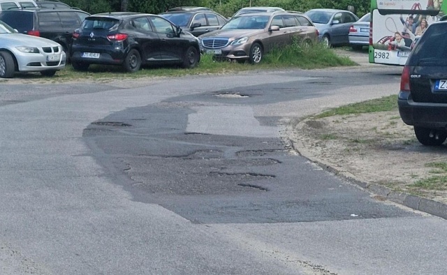 Jezdnia na ul. Floriana Szarego, fot. Słuchacz, pan Krystian 03.06.2026