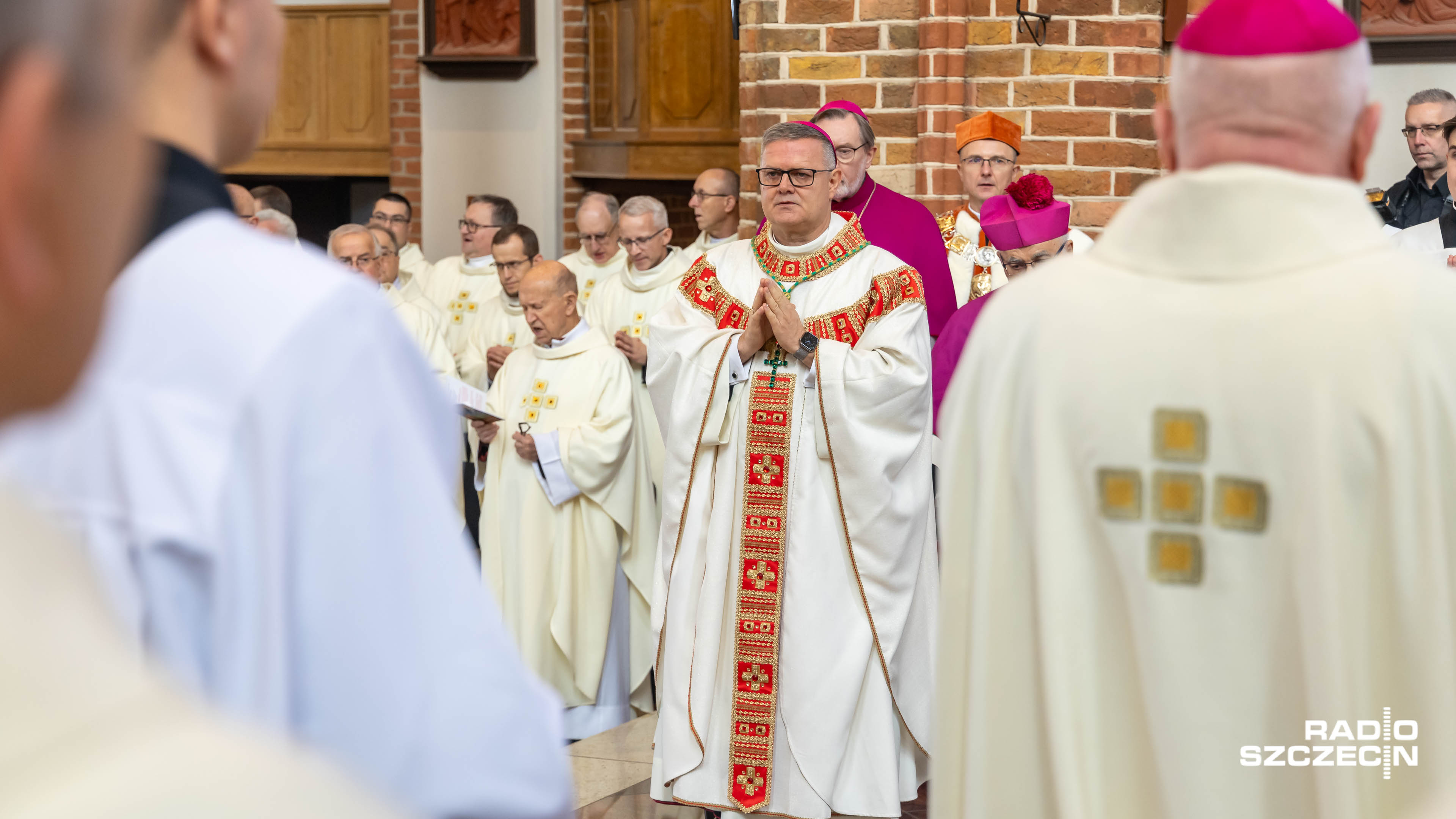 Zadania na czas pełnienia służby dostał od papieża Franciszka. Musi między innymi zderzyć się z nową edukacyjną rzeczywistością. Nowy metropolita szczecińsko-kamieński abp Wiesław Śmigiel w audycji Radia Szczecin Religia na fali odpowiadał na pytania dotyczące archidiecezji nad Odrą i Bałtykiem.