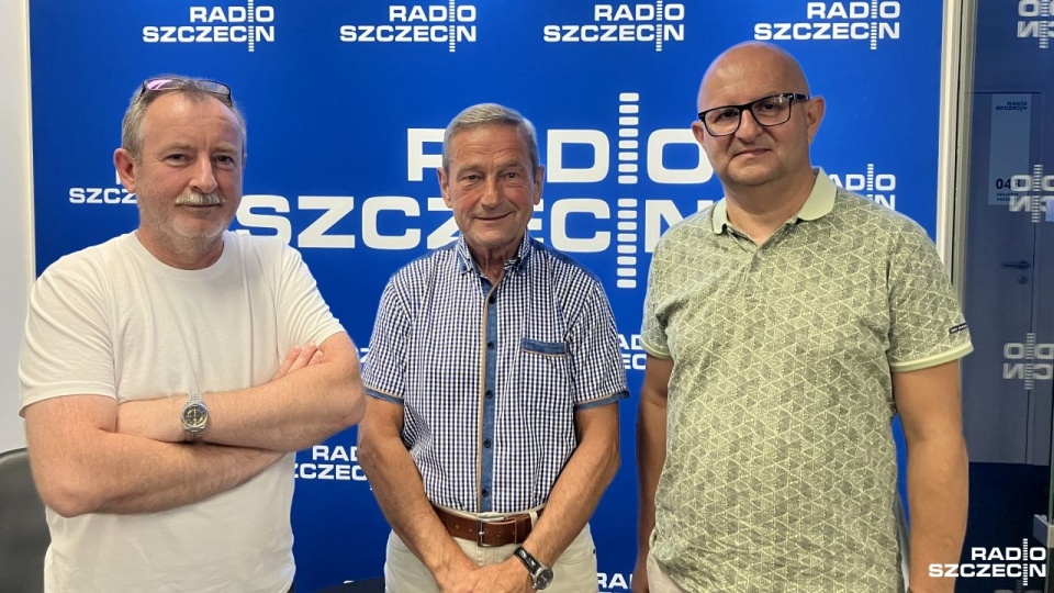 Nadzwyczajni szafarze komunii świętej. Fot. Piotr Kołodziejski [Radio Szczecin]