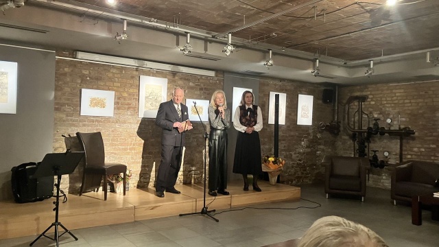 Maria i Wojciech Łopuchowie opuszczają Szczecin. Fot: Małgorzata Frymus Maria i Wojciech Łopuchowie szczecińscy historycy sztuki i regionaliści opuszczają Szczecin.