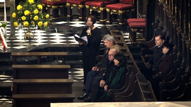 Zofia Ivanova – prowadzenie koncertu. Fot. Oleksandr Kusnezh Pamięci Bezimiennego Bohatera z Cmentarza Orląt Lwowskich [POSŁUCHAJ, ZDJĘCIA]