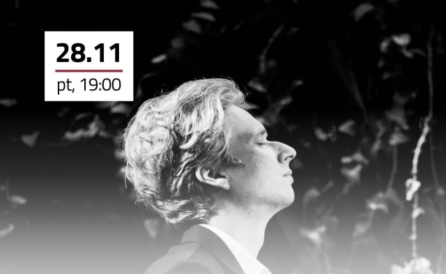 Krzysztof Wierciński – pianista. Fot. Materiały prasowe Filharmonii im. Mieczysława Karłowicza w Szczecinie Krzysztof Wierciński zachwycił publiczność Złotej Sali Filharmonii [ROZMOWA z ARTYSTĄ, ZDJĘCIA]