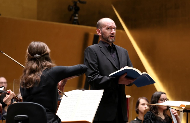 Jaromír Nosek – bas. Fot. Cezary Aszkiełowicz Przemysław Neumann | „Trzeba być bardzo pokornym wobec 'Mesjasza' Händla...” [ROZMOWA z DYRYGENTEM, ZDJĘCIA]