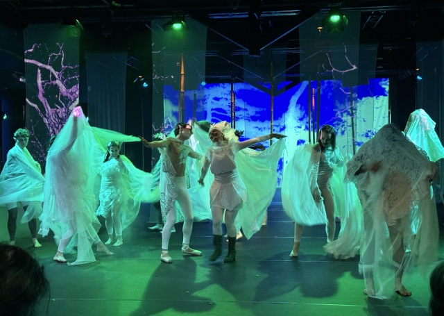 "Sen nocy letniej". Teatr Brama. 13 marca 2026 r. Fot. Barbara Patlewicz "Sen nocy letniej" na 30. urodziny Teatru Brama [POSŁUCHAJ]