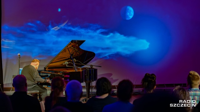 Fot. Robert Stachnik [Radio Szczecin] Krzysztof Baranowski celebrował Światowy Dzień Fortepianu w Radiu Szczecin [ROZMOWA z ARTYSTĄ, ZDJĘCIA]