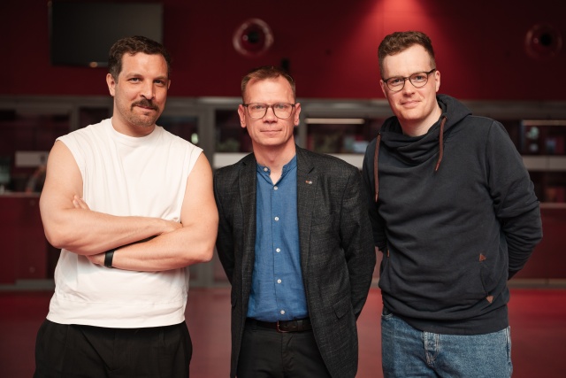 Organizatorzy festiwalu. Od lewej: Michał Buszewicz, Tomasz Lewandowski, Michał Rogulski. Kontrapunktowe studio Radia Szczecin w Teatrze Polskim. Fot. Piotr Nykowski Radio Szczecin na Kontrapunkcie [POSŁUCHAJ/GALERIA ZDJĘĆ]