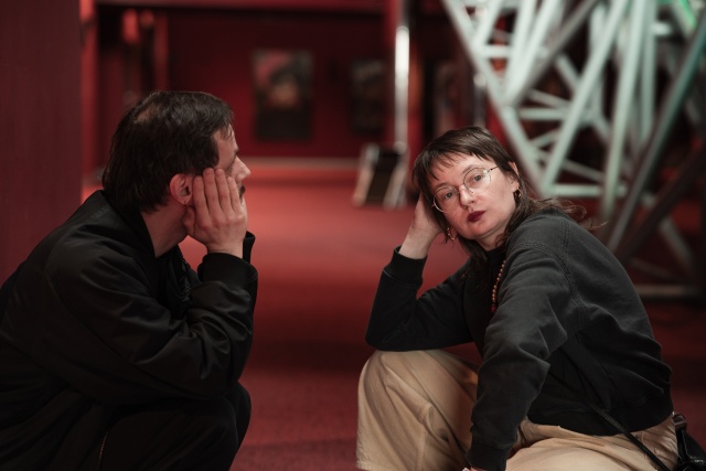 Czekając na... Piotr Wawer Jr. i Weronika Szczawińska. Kontrapunktowe studio Radia Szczecin w Teatrze Polskim. Fot. Piotr Nykowski Radio Szczecin na Kontrapunkcie [POSŁUCHAJ/GALERIA ZDJĘĆ]