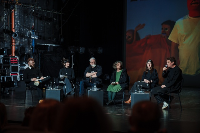 Obrady Jury Kontrapunktu 2006. Fot. Piotr Nykowski ...i po KONTRAPUNKCIE. Finał 58. Międzynarodowego Festiwalu Teatralnego w Szczecinie [POSŁUCHAJ]