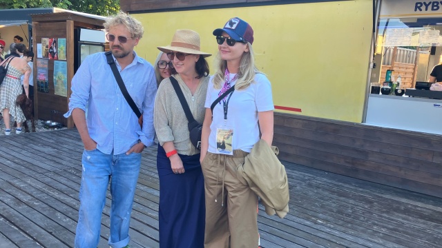 Zuzanną Grabowską i Pawłem Domagałą na festiwalu w Ińsku. Fot. Ińskie Lato Filmowe Spotkanie z twórcami "Drogi rzadziej przemierzanej" Zuzanną Grabowską i Pawłem Domagałą na festiwalu w Ińsku [ROZMOWA]