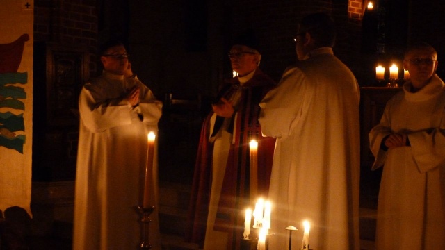 Ludus Paschalis w wykonaniu Scholi Węgajty w szczecińskiej Katedrze p/w św Jakuba (fot.Małgorzata Frymus) "Schola Węgajty" na OKNIE w Teatrze Kana [ROZMOWA]