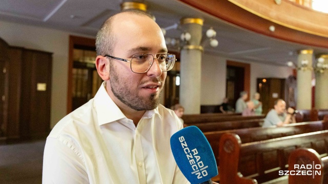 Jan Koprowicz – pomysłodawca i dyrektor Międzynarodowego Festiwalu „Muzyczne Przyjaźnie”, prezes Stowarzyszenia Pierwszorzędnych Inicjatyw. Fot. Robert Stachnik [Radio Szczecin] Philippine Vocal Ensemble i Słowiki 60 im. Jana Szyrockiego na Międzynarodowym Festiwalu „Muzyczne Przyjaźnie” [POSŁUCHAJ, ZDJĘCIA]