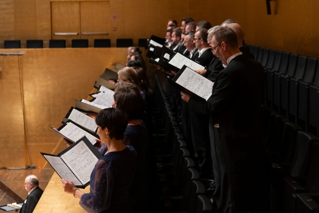 Chór Opery i Filharmonii Podlaskiej. Fot. Kamila Kozioł W Filharmonii zabrzmiało „Stworzenie świata” Haydna w 140. rocznicę Konzerthausu [ROZMOWA, ZDJĘCIA]