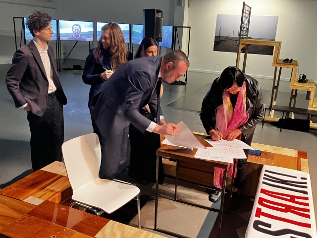 Porozumienia majowe w Szczecinie. Fot Agata Rokicka [Radio Szczecin "Rzeźba w mentalu". Porozumienia majowe w szczecińskim Trafo [POSŁUCHAJ]