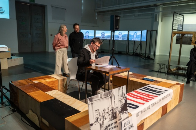 Porozumienia majowe w Szczecinie. Fot. Marta Miszuk- Olechno / Trafo "Rzeźba w mentalu". Porozumienia majowe w szczecińskim Trafo [POSŁUCHAJ]