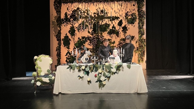 "Piękna i Bestia" w Pleciudze. Fot. Małgorzata Frymus "Piękna i Bestia" w Pleciudze