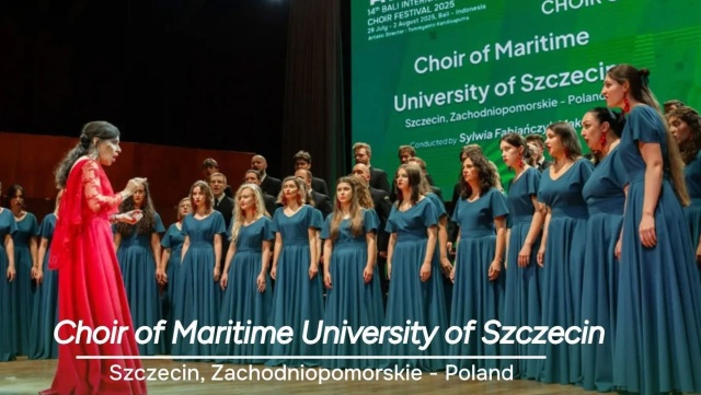Chór Politechniki Morskiej w Szczecinie śpiewa na 14. Bali International Choir Festival BICF 2025 w Indonezji. Fot. Materiały prasowe Festiwalu Azjatyckie wojaże Chóru Politechniki Morskiej [ROZMOWA, ZDJĘCIA]
