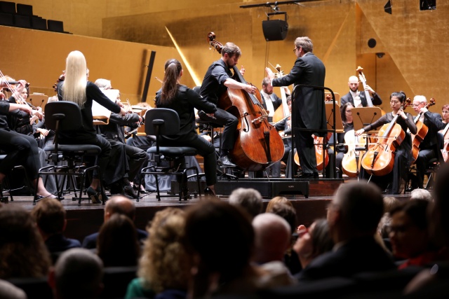 Karol Nasiłowski z premierowym dziełem w Złotej Sali Filharmonii [ROZMOWA z ARTYSTĄ, ZDJĘCIA]