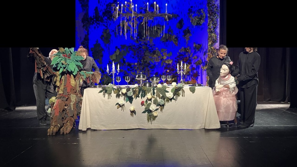 "Piękna i Bestia" w Pleciudze. Fot. Małgorzata Frymus