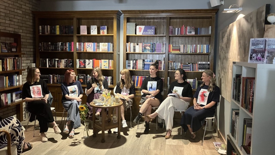 Klub cydownych kobiet w Między wierszami. Fot. Małgorzata Frymus