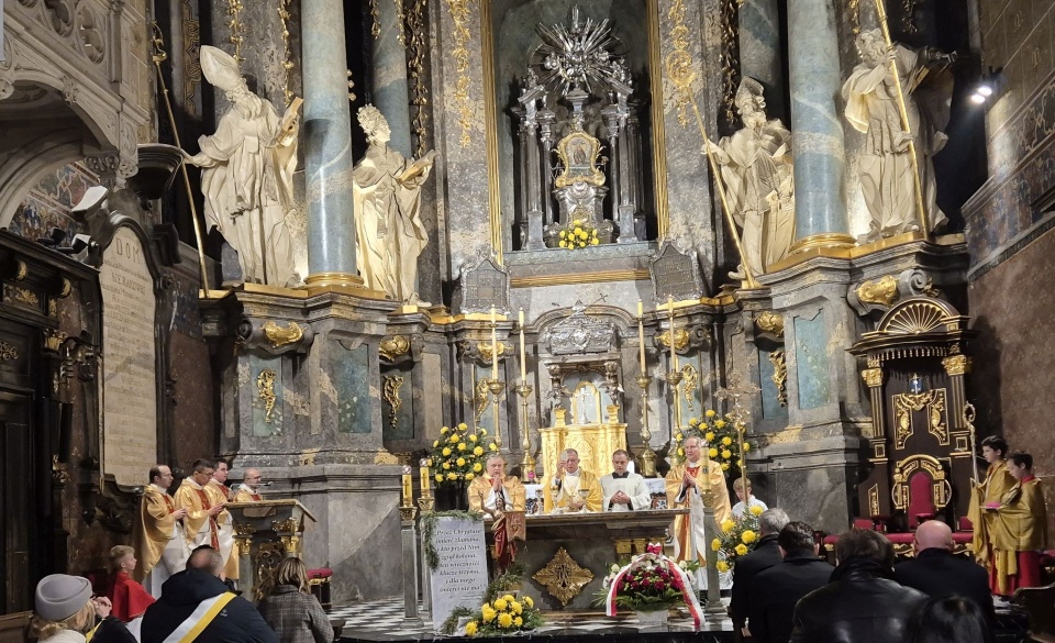 Msza Święta pamięci Nieznanego Żołnierza pod przewodnictwem ks. abp. Mieczysława Mokrzyckiego – Katedra Lwowska, 31.10.2025. Fot. Dorota Zamolska [Radio Szczecin]