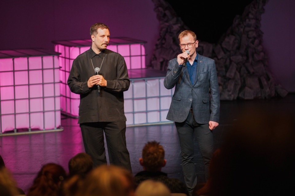 Otwarcie 58. Międzynarodowego Festiwalu Teatralnego Kontrapunkt. Od lewej: Michał Buszewicz i Tomasz Lewandowski. Fot. Piotr Nykowski