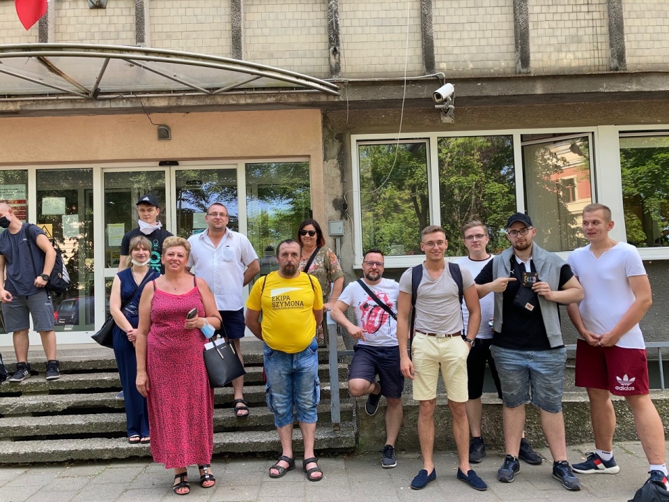 Małgorzata Jakuszewska i uczniowie z Zespołu Szkół nr 1 w Dębnie przyjechali do Szczecina oddać krew