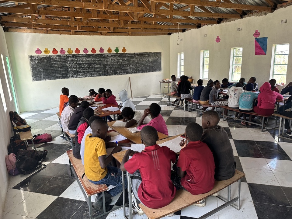 Szkoła w Zimbabwe - „Chcę pójść do szkoły. Pomóż mi"